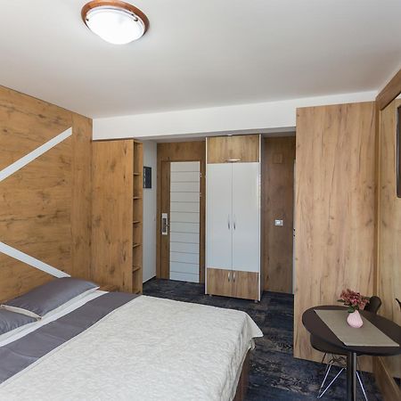 Tilia Hotell Cetinje Exteriör bild