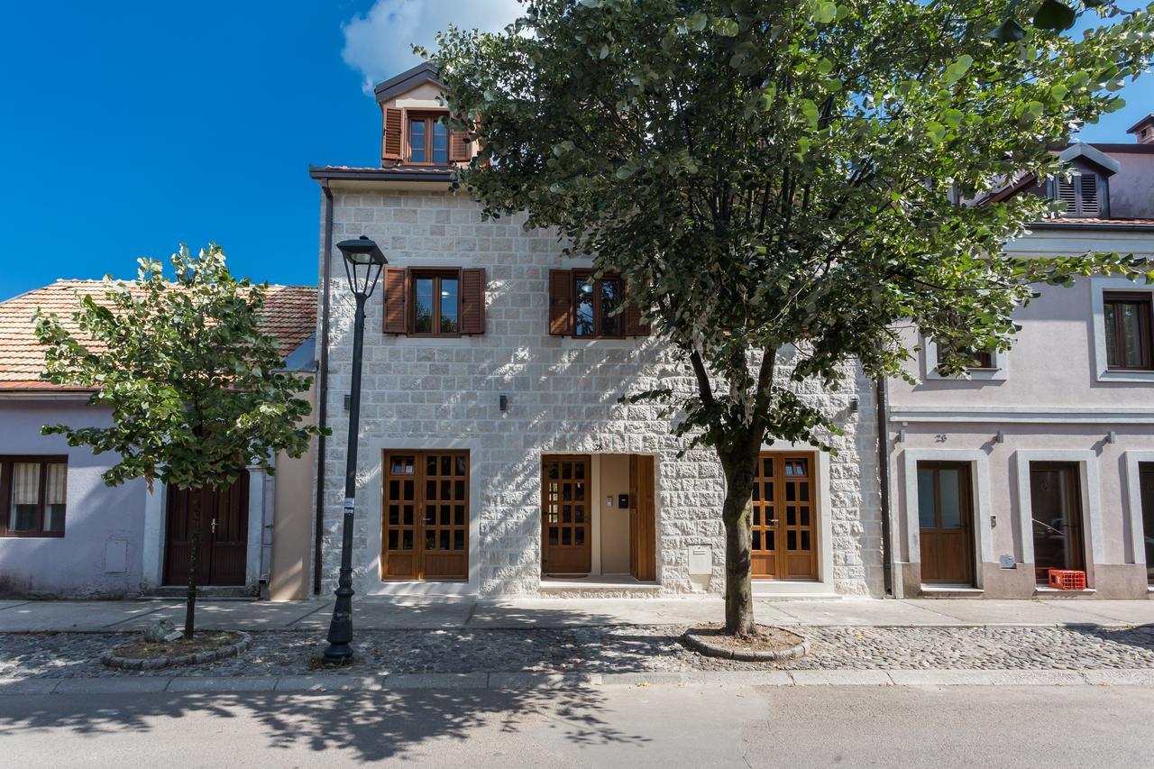 Tilia Hotell Cetinje Exteriör bild