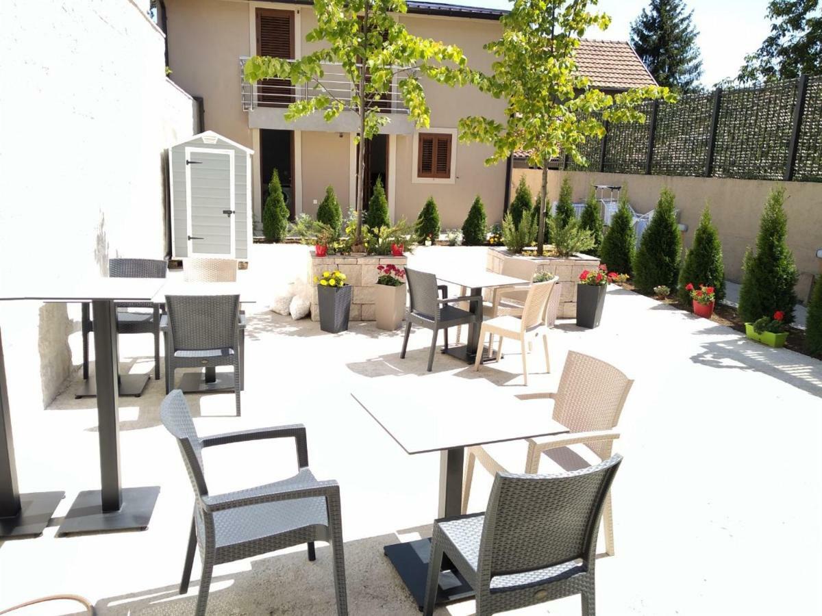 Tilia Hotell Cetinje Exteriör bild
