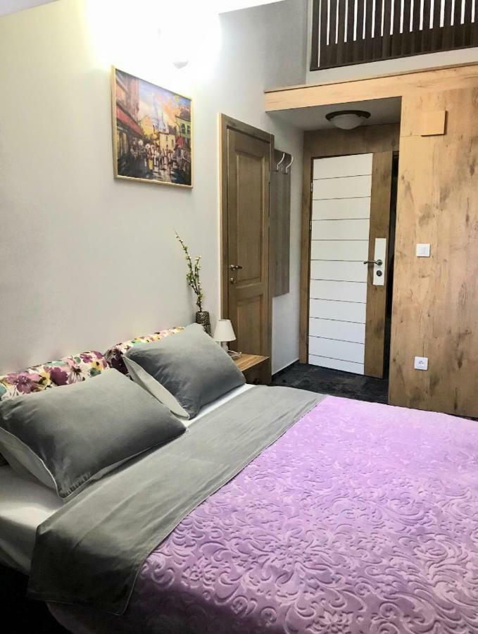 Tilia Hotell Cetinje Exteriör bild